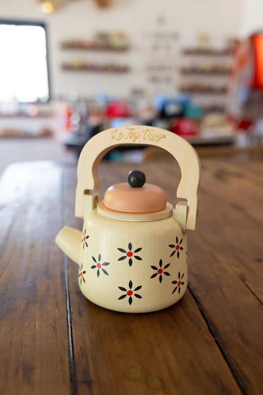 Little Wooden Kettle