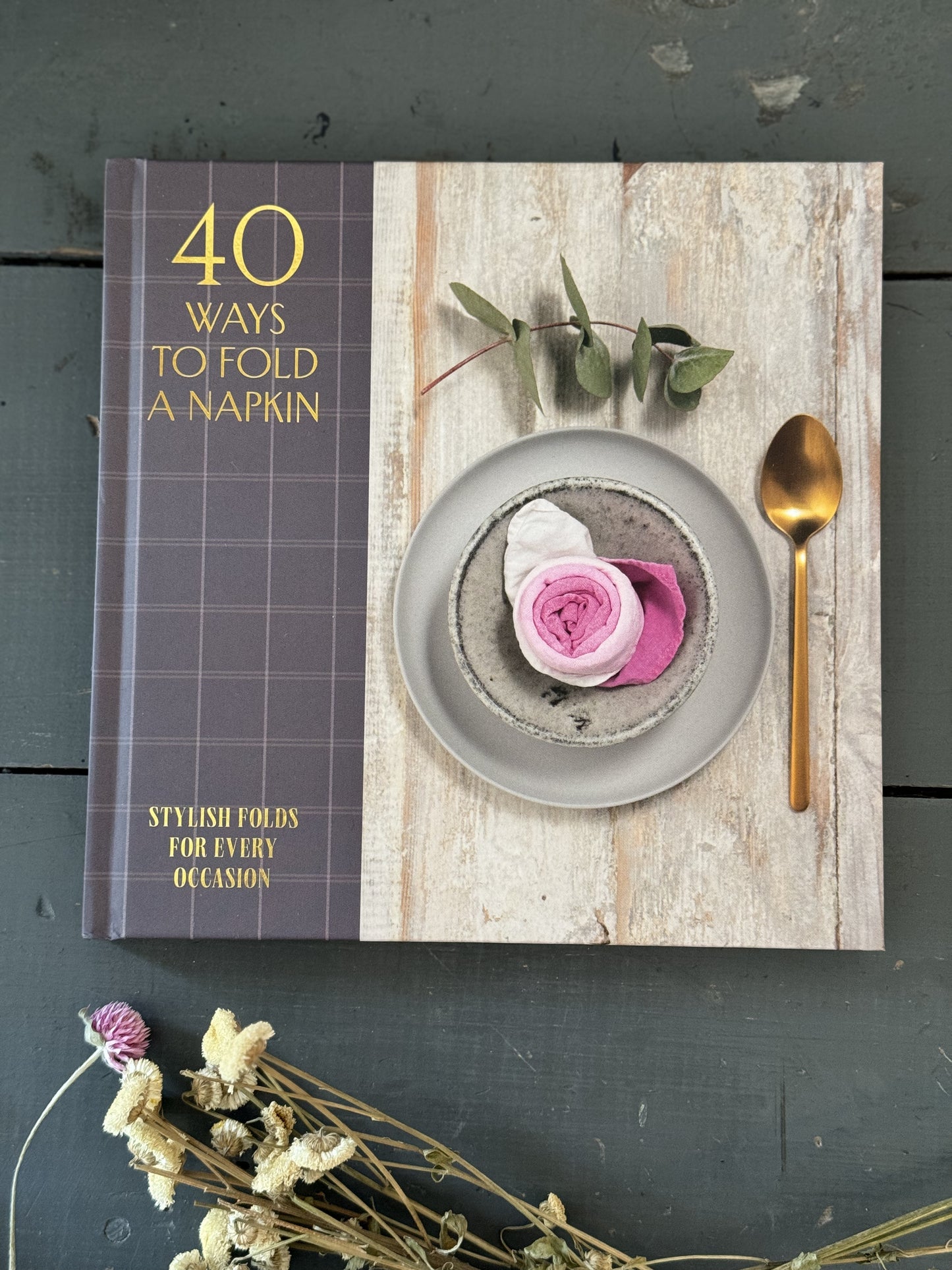 40 Ways to Fold a Napkin" Book