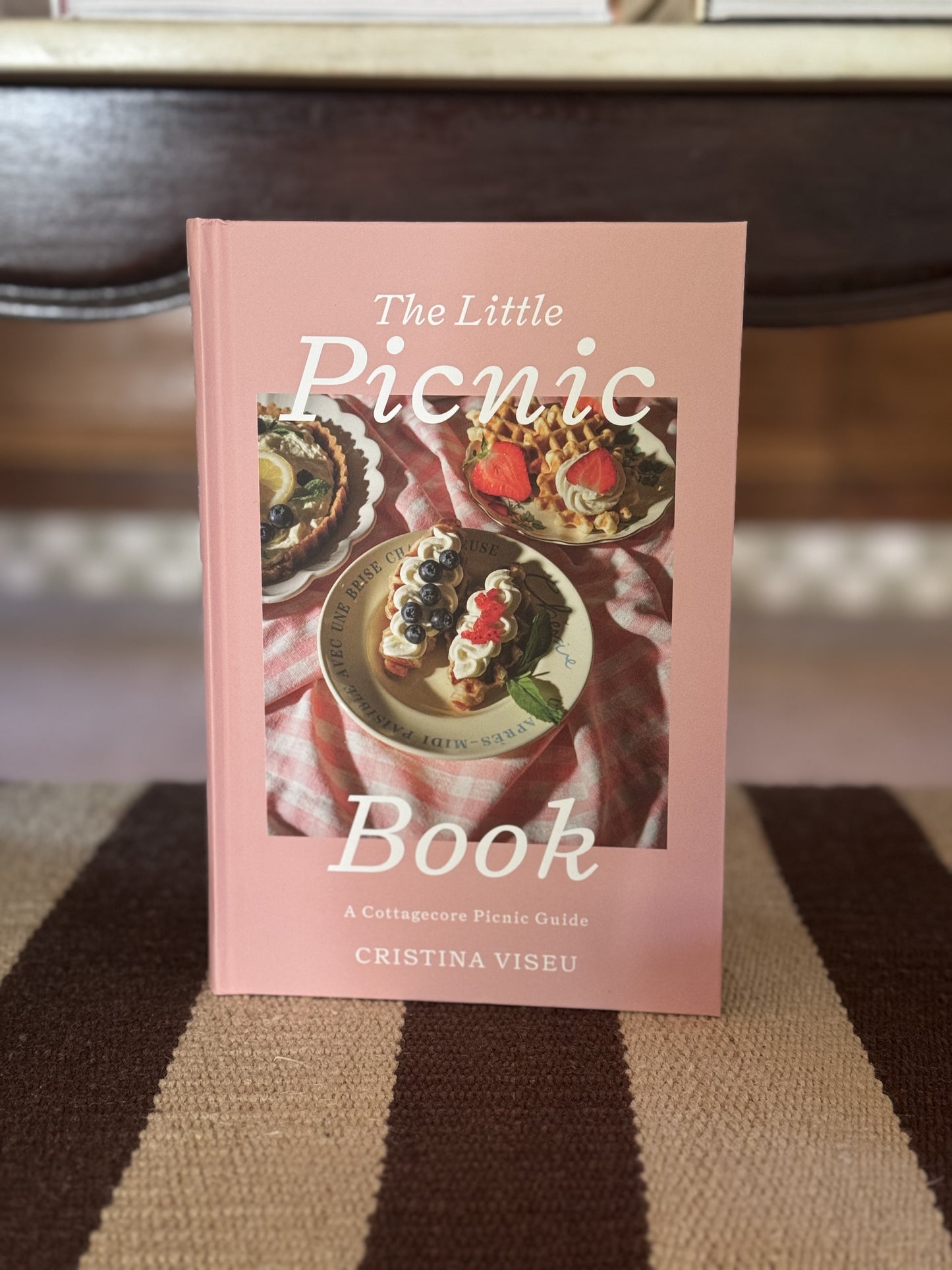 "The Little Picnic Book" Guide