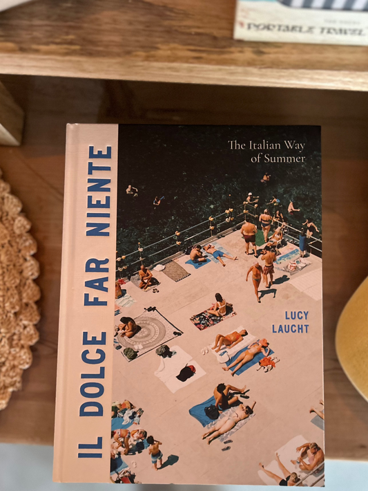 "Il Dolce Far Niente" Book