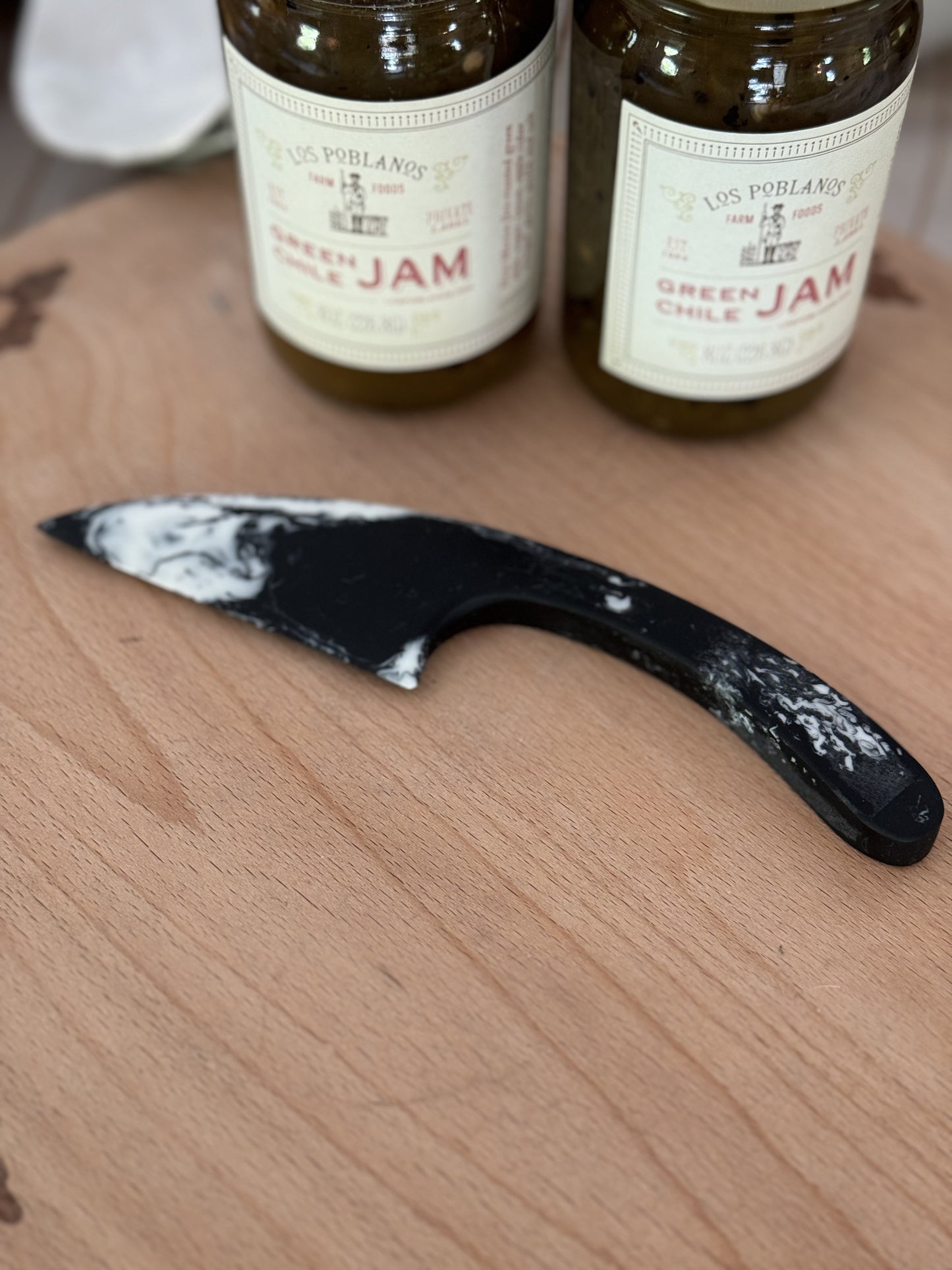 Flow Cheese Knife